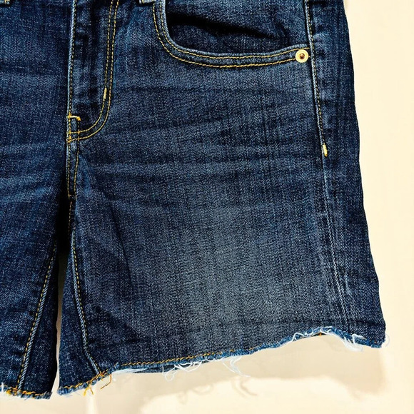 AMERICAN EAGLE Dark wash distressed denim shorts | Casual cutoff style | Size 6* - Picture 4 of 8